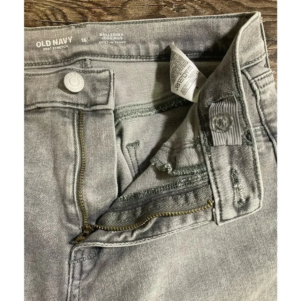 Old Navy Ballerina Jeggings Girls Size 16 Jeans 360 Stretch Gray
